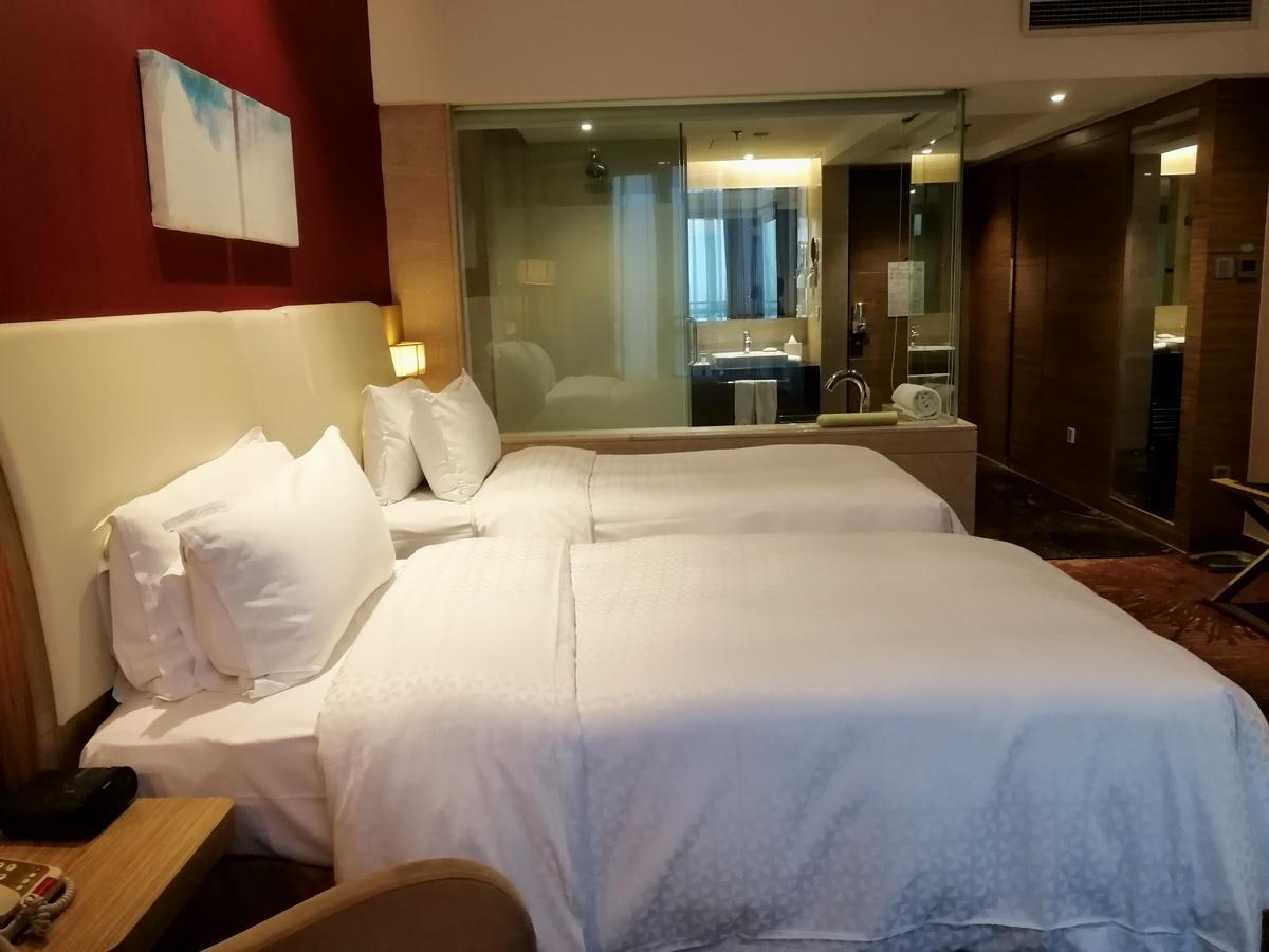 Four Points By Sheraton Tai'An Tai'an  Extérieur photo