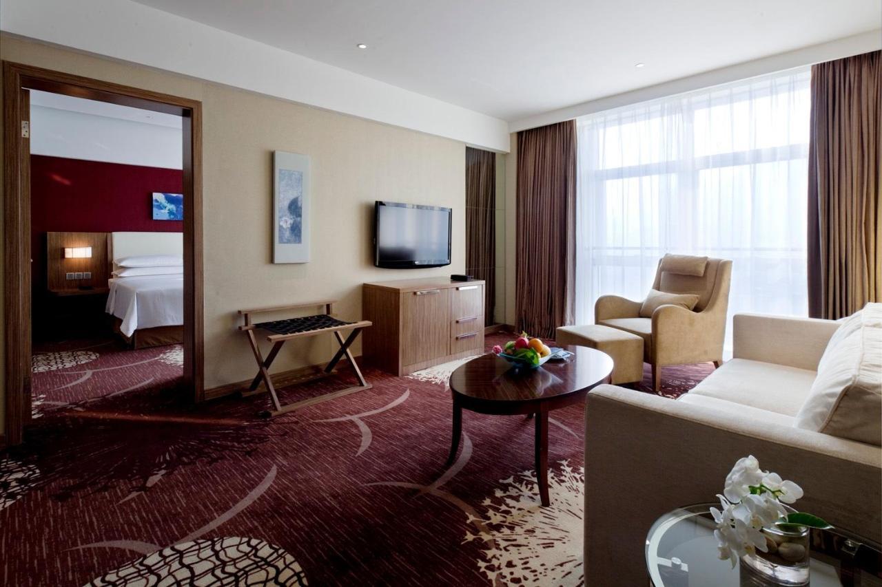 Four Points By Sheraton Tai'An Tai'an  Extérieur photo